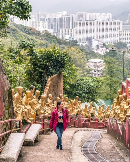 Ten-Thousand-Buddhas-Monastery-1-Hong-Kong.jpg