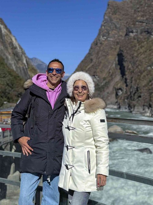 Tiger_Leaping_Gorge_Yulong_Haba_montañas.jpg