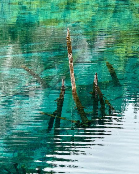 lago-cinco-flores-jiuzhaigou-aguas-cristalinas.jpg
