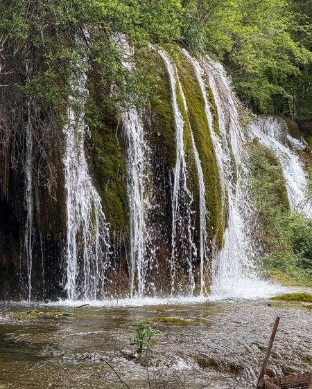 saltos-agua-panda-lake-jiuzhaigou-verano.jpg